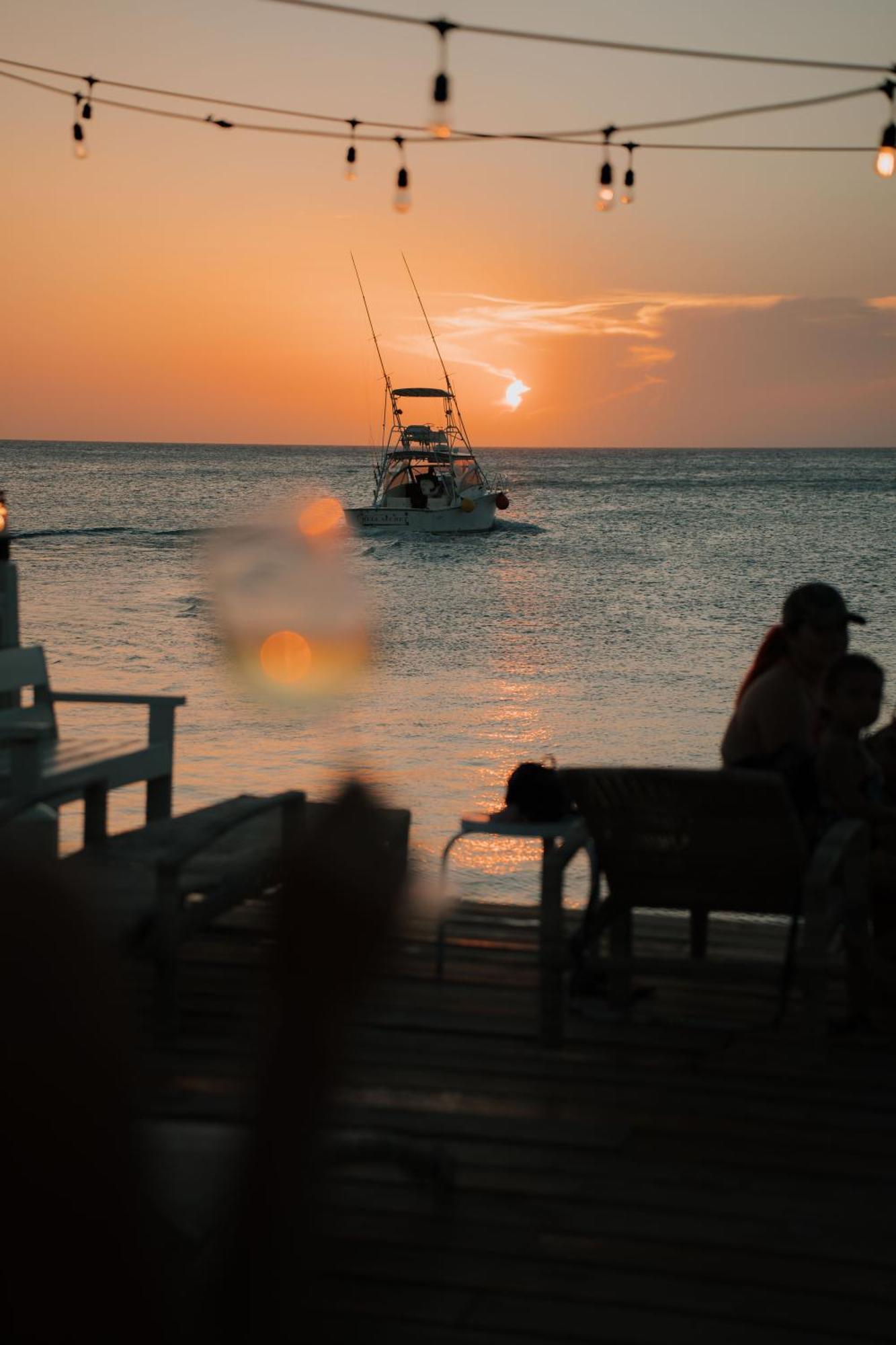 The Beach House Boutique Hotel West End Exteriér fotografie